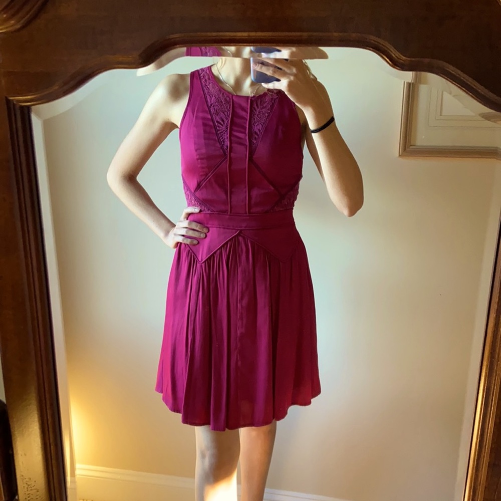 Pink sleeveless dress with lace detail